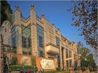 Noble Mountain Club House Hotel Нанкин Екстериор снимка